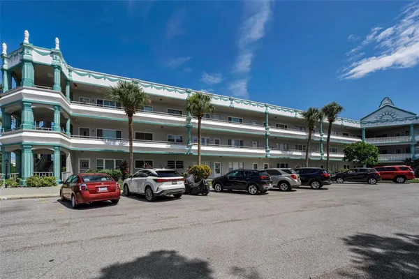 Property Slideshow image 2 of 60 | 2370 jamaican st 64, Clearwater, FL, 33763