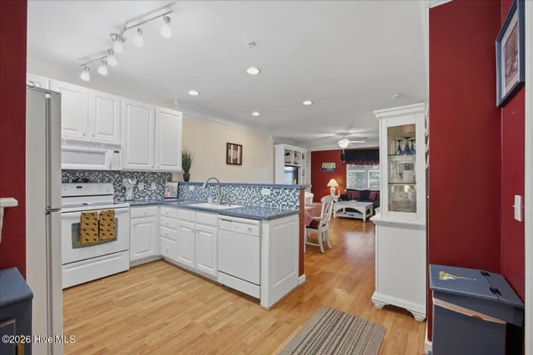 Property Slideshow image 3 of 44 | 290 woodlands way 22, Calabash, NC, 28467