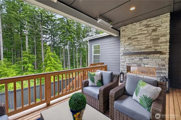 Property Slideshow image 2 of 40 | 33110 liberty ave, Black Diamond, WA, 98010