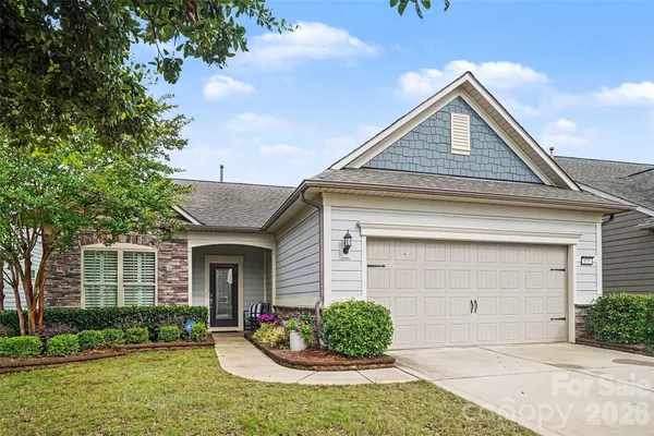 Property Slideshow image 2 of 27 | 625 birchway dr, Fort Mill, SC, 29715