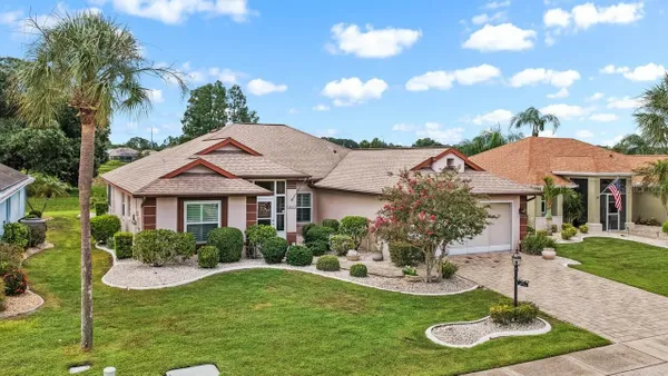 Property Slideshow image 3 of 49 | 739 winterbrooke way, Sun City Center, FL, 33573