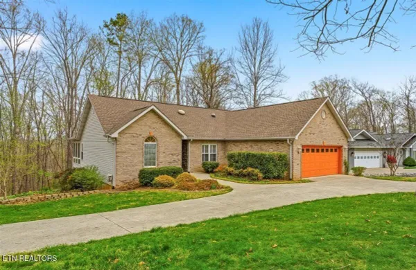 Property Slideshow image 2 of 43 | 111 kawatuska way, Loudon, TN, 37774