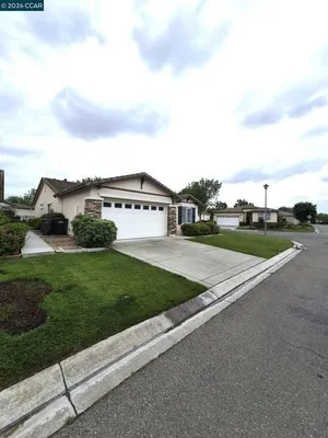 Property Slideshow image 2 of 49 | 200 springhill dr, Rio Vista, CA, 94571