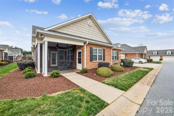 Property Slideshow image 2 of 28 | 8310 glacier dr, Denver, NC, 28037