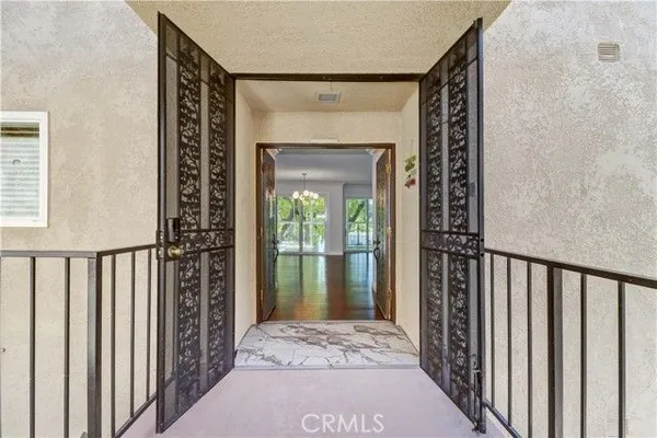 Property Slideshow image 2 of 35 | 2381 via mariposa 2b, Laguna Woods, CA, 92637