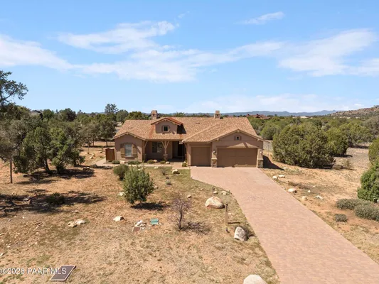 Property Slideshow image 2 of 66 | 4850 w three forks rd, Prescott, AZ, 86305