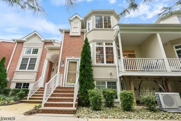 Property Slideshow image 2 of 40 | 613 maple ct, Garwood, NJ, 07027