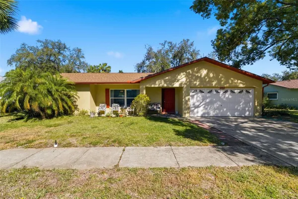 Property Slideshow image 2 of 64 | 8035 gleneagle dr, Port Richey, FL, 34668
