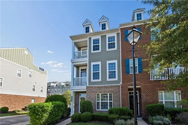 Property Slideshow image 2 of 45 | 4909 settlers market blvd, Williamsburg, VA, 23188