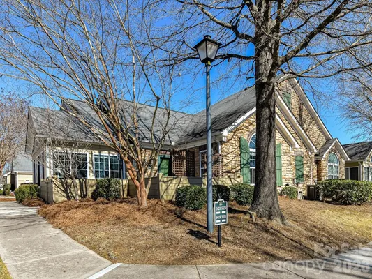 Property Slideshow image 3 of 31 | 5433 prosperity view dr, Charlotte, NC, 28269