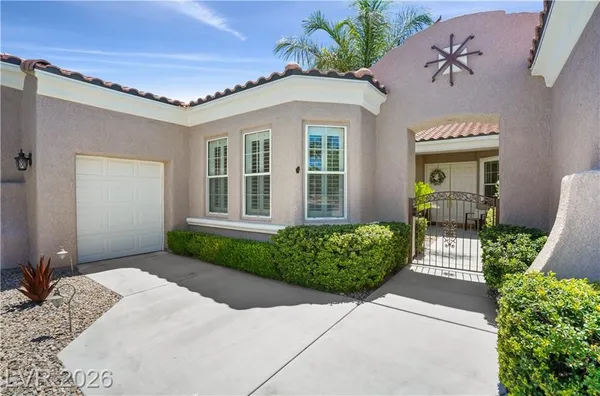 Property Slideshow image 3 of 72 | 4228 pacifico ln, Las Vegas, NV, 89135