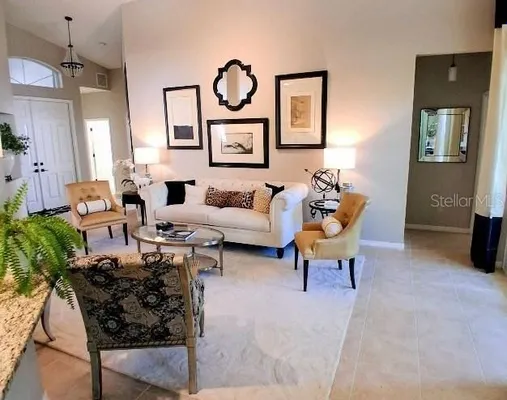 Property Slideshow image 2 of 22 | 6642 41st street cir, Sarasota, FL, 34243