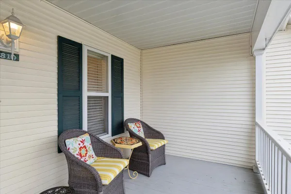 Property Slideshow image 2 of 26 | 1810 paddock ct, Grayslake, IL, 60030