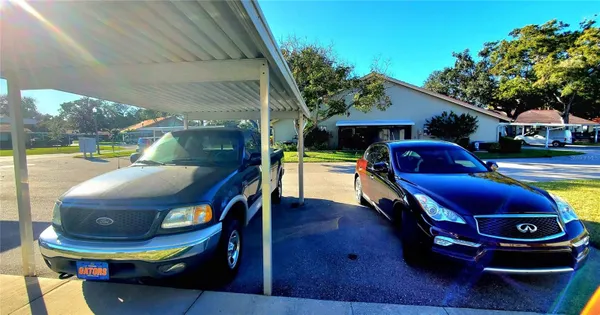 Property Slideshow image 2 of 32 | 2053 villa ter, Clearwater, FL, 33763