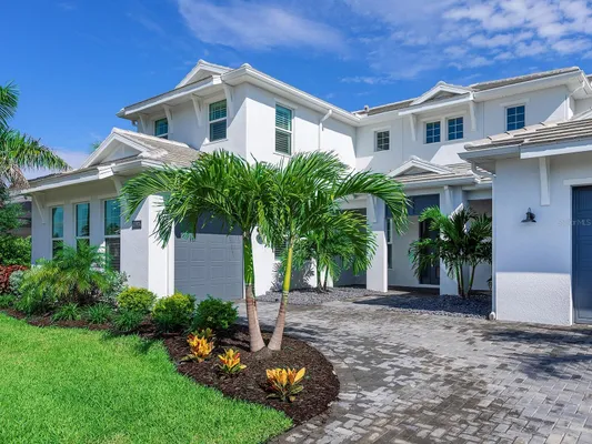Property Slideshow image 3 of 79 | 17974 palmiste dr, Lakewood Ranch, FL, 34202