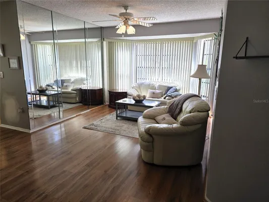 Property Slideshow image 3 of 26 | 6764 pearleaf ct, Spring Hill, FL, 34606