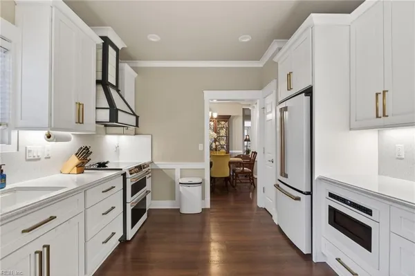 Property Slideshow image 2 of 44 | 1503 mulligan ct, Chesapeake, VA, 23322