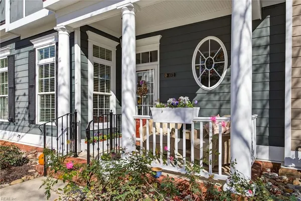 Property Slideshow image 2 of 38 | 1072 cranberry dr, Chesapeake, VA, 23320