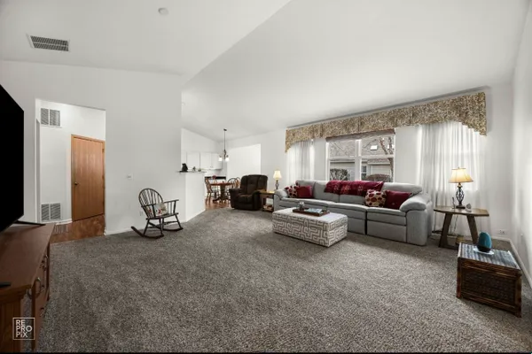 Property Slideshow image 2 of 10 | 1623 cadillac cir, Romeoville, IL, 60446