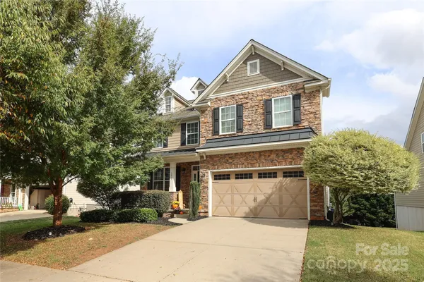 Property Slideshow image 2 of 46 | 5015 el molino dr, Charlotte, NC, 28214