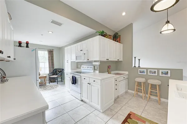 Property Slideshow image 2 of 75 | 6821 fairview ter # 6821, Bradenton, FL, 34203