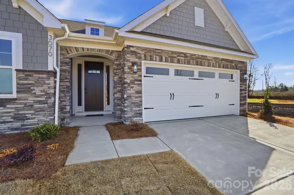 Property Slideshow image 2 of 48 | 3070 constitution ln, Gastonia, NC, 28056