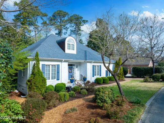 Property Slideshow image 2 of 51 | 8819 sawmill creek ln, Wilmington, NC, 28411