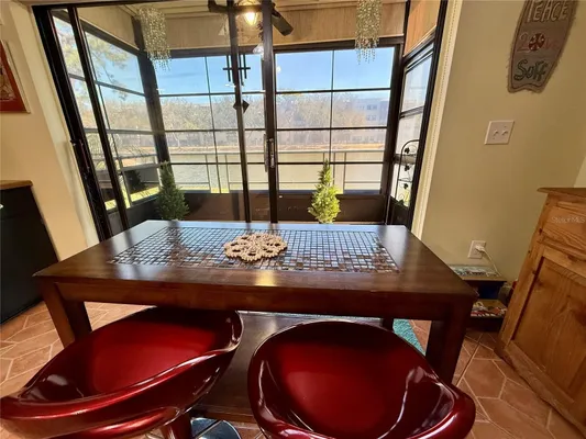 Property Slideshow image 2 of 28 | 6070 80th st n unit 105, Saint Petersburg, FL, 33709