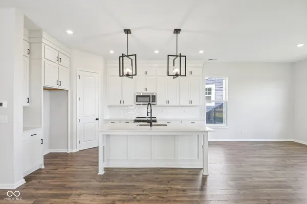 Property Slideshow image 2 of 68 | 15799 showdown rd, Noblesville, IN, 46060