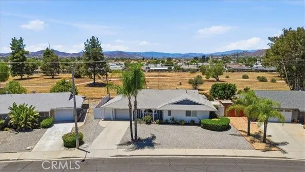 Property Slideshow image 3 of 28 | 29001 thornhill dr, Menifee, CA, 92586