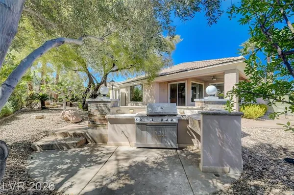 Property Slideshow image 3 of 62 | 10227 donde ave, Las Vegas, NV, 89135