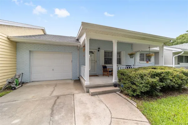 Property Slideshow image 2 of 22 | 8677 sw 95th ln e, Ocala, FL, 34481