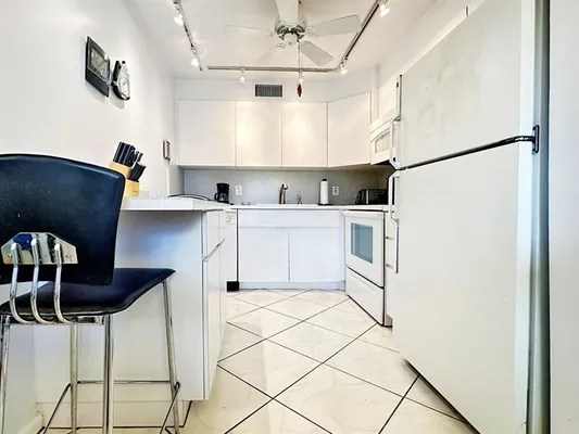 Property Slideshow image 2 of 65 | 519 tilford x # 519, Deerfield Beach, FL, 33442