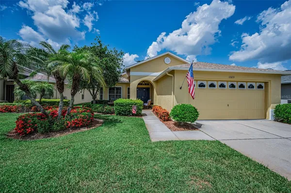 Property Slideshow image 2 of 100 | 1323 winding willow dr, Trinity, FL, 34655