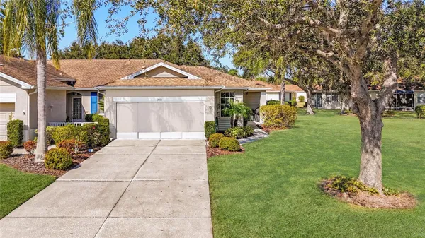 Property Slideshow image 3 of 30 | 1015 radison lake ct # 65, Sun City Center, FL, 33573