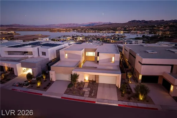 Property Slideshow image 2 of 50 | 25 falling ridge ln, Henderson, NV, 89011