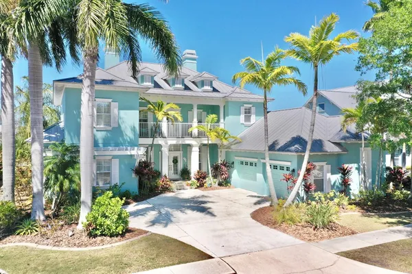 Property Slideshow image 3 of 43 | 615 islebay dr, Apollo Beach, FL, 33572
