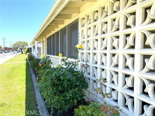 Property Slideshow image 3 of 17 | 1560 interlachen rd, Seal Beach, CA, 90740