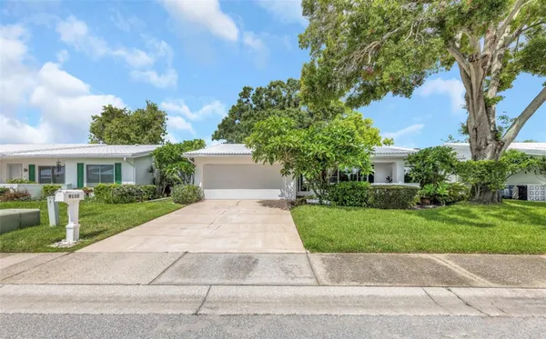 Property Slideshow image 2 of 88 | 9110 40th way, Pinellas Park, FL, 33782