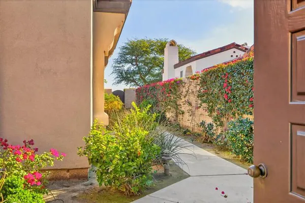 Property Slideshow image 2 of 25 | 57706 interlachen, La Quinta, CA, 92253