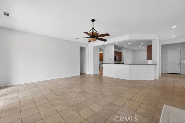 Property Slideshow image 3 of 20 | 5307 via bajamar, Hemet, CA, 92545