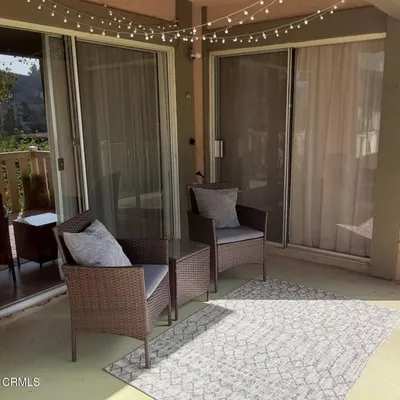 Property Slideshow image 2 of 52 | 324 chestnut hill ct 11, Thousand Oaks, CA, 91360