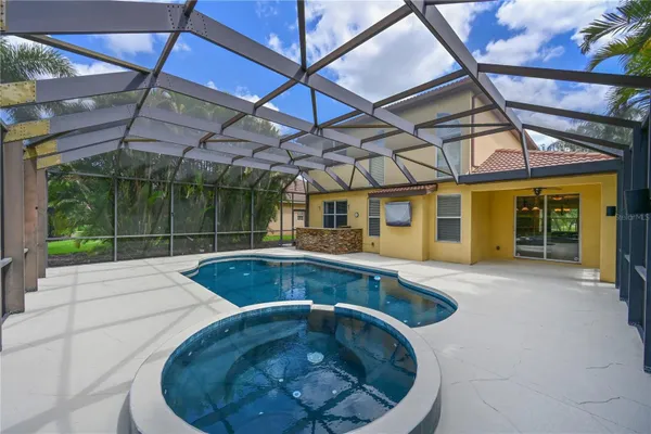 Property Slideshow image 3 of 46 | 210 winding river trl, Bradenton, FL, 34212