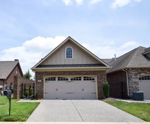 Property Slideshow image 3 of 69 | 236 glennister ct, Gallatin, TN, 37066