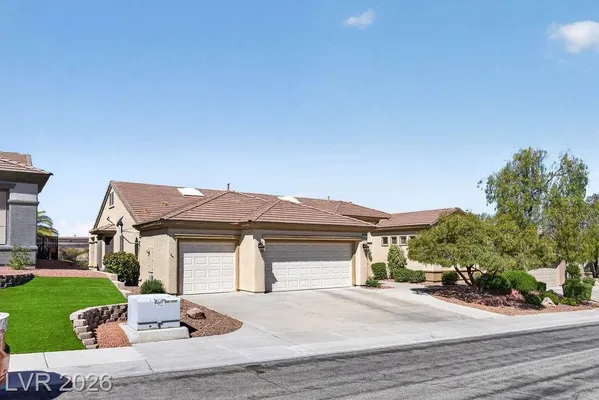 Property Slideshow image 2 of 44 | 1831 morganton dr, Henderson, NV, 89052