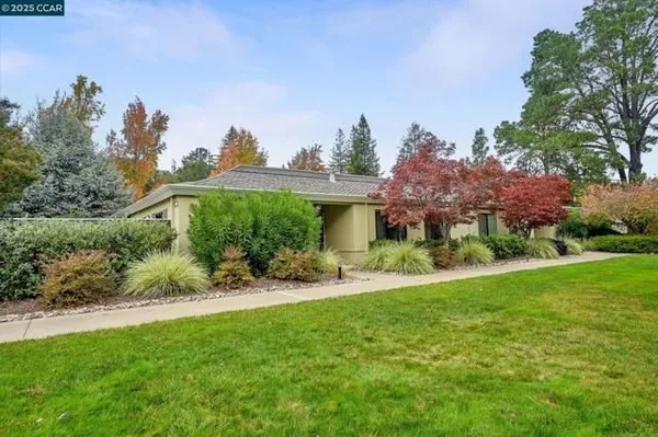 Property Slideshow image 2 of 40 | 1801 golden rain rd 3, Walnut Creek, CA, 94595