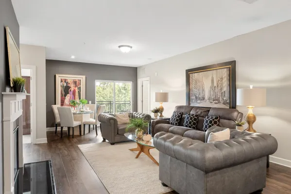 Property Slideshow image 2 of 32 | 141 saundersville rd apt 1405, Hendersonville, TN, 37075