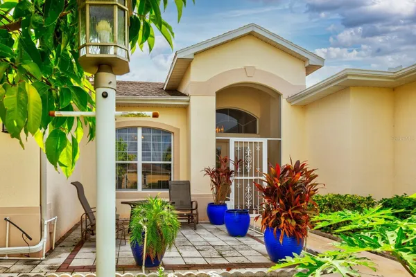 Property Slideshow image 2 of 24 | 5839 woodland moss way, Leesburg, FL, 34748