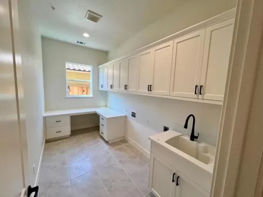 Property Slideshow image 3 of 22 | 2106 white oak dr, Hollister, CA, 95023