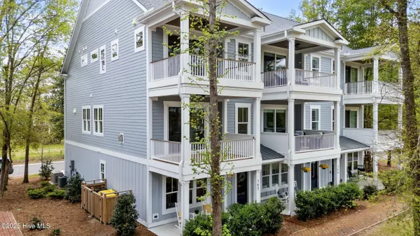 Property Slideshow image 2 of 81 | 157 betties pl, Castle Hayne, NC, 28429